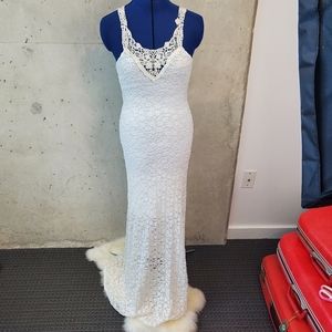 Crocheted detail and white lace maxi dress size m